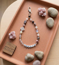 Rhodonit-Handyanhänger, rosa Kristall-Handykette, Edelstein für Selbstliebe, Heilstein für das Herz, Valentinstagsgeschenk, Geschenk für die beste Freundin, Geschenk für Selbstliebe